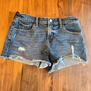 The Gap shorts